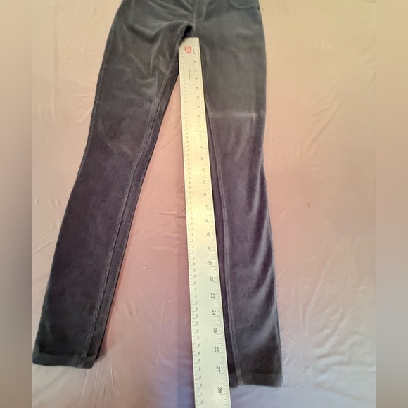 HUE Graphite Gray Corduroy Leggings for Women Size XS - Picture 7 of 8